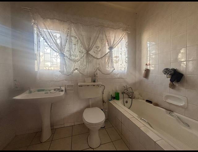 3 BEDROOM HOUSE FOR SALE IN STEEL PARK